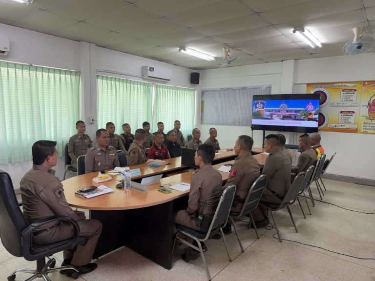 ประชุมประจำเดือนรับฟังการชี้แจงข้อราชการ